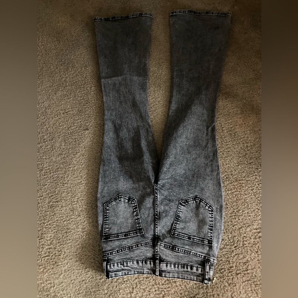Chic Gray/Black Flare Women's Jeans.   NEW!
